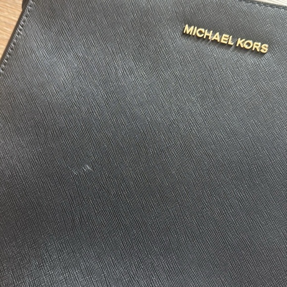 Michael Kors Jet set Travel crossbody - Picture 3 of 15